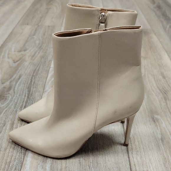Schutz Size 6 Cream Ankle Boots With Stiletto Heel - Picture 5 of 8
